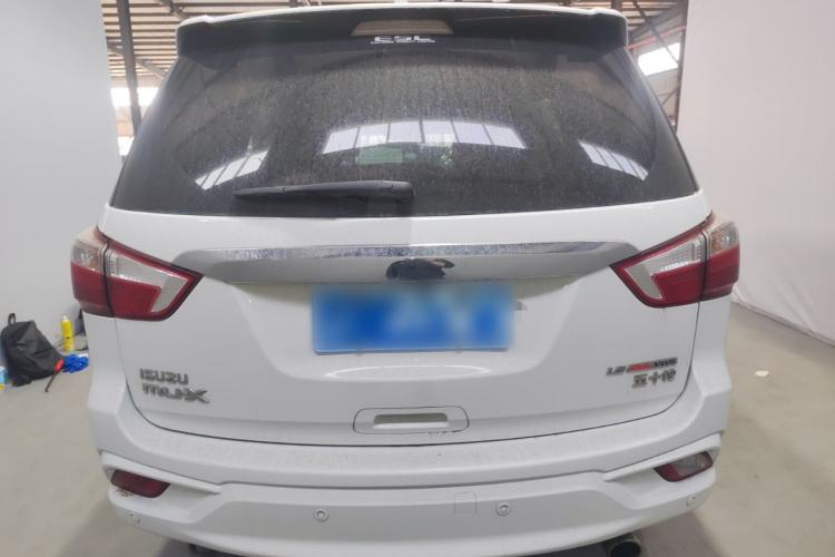 Used Isuzu mu-X 2018 1.9T Automatic Two-Wheel Drive Jingyue Edition 5 Seats Rear