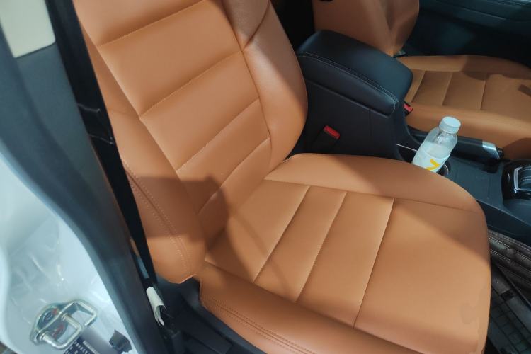 Used Isuzu mu-X 2018 1.9T Automatic Two-Wheel Drive Jingyue Edition 5 Seats Right Front Seat