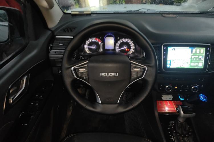 Used Isuzu mu-X 2018 1.9T Diesel Automatic 4x4 Enjoyment Edition 5 Seats Steering Wheel