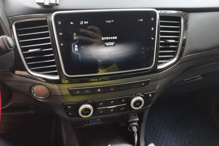 Used Isuzu mu-X 2020 1.9T Diesel Automatic 4x4 Enjoyment Edition 5 Seats China VI Standard Audio And AC Panel