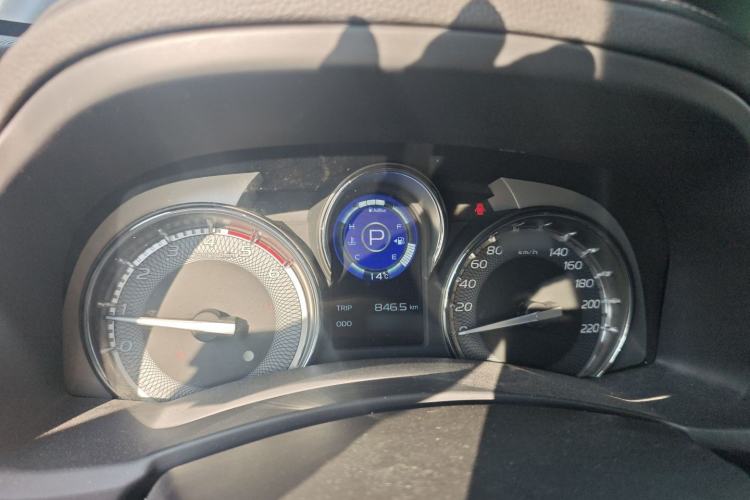 Used Isuzu mu-X 2020 1.9T Diesel Automatic 4x4 Jingyue Edition 7 Seats China VI Standard Instrument Cluster