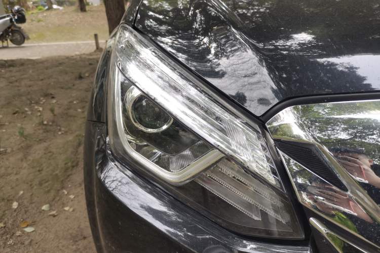Used Isuzu mu-X 2020 1.9T Diesel Automatic 4x4 Enjoyment Edition 5 Seats China VI Standard Right Front Headlight