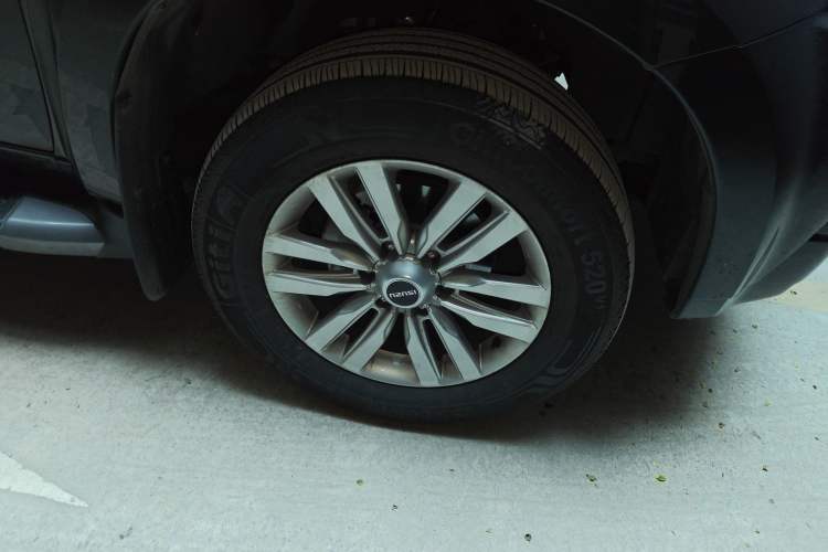 Used Isuzu mu-X 2020 1.9T Diesel Automatic 2WD Jingyue Edition 5 Seats China VI Standard Right Front Wheel Hub