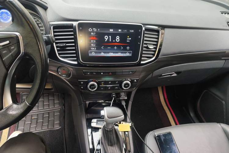 Used Isuzu mu-X 2020 1.9T Diesel Automatic 4x4 Enjoyment Edition 5 Seats China VI Standard Audio And AC Panel
