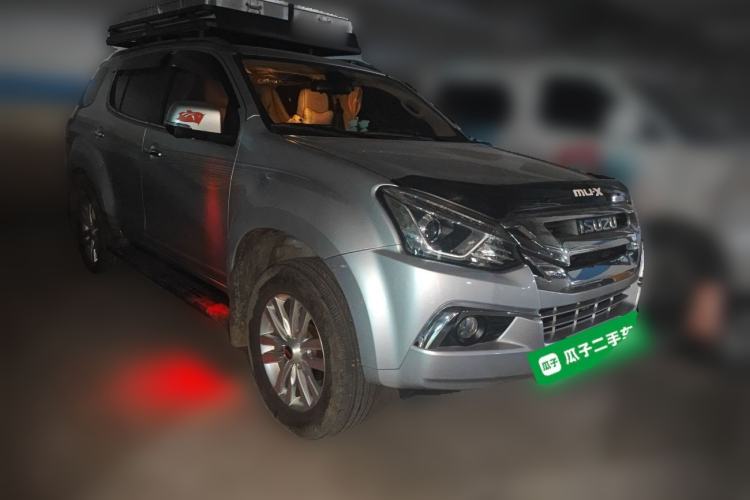 Used Isuzu mu-X 2020 1.9T Diesel Automatic 4x4 Enjoyment Edition 5 Seats China VI Standard Front Right 45 Deg