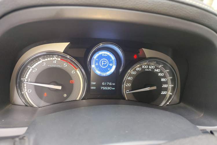 Used Isuzu mu-X 2020 1.9T Diesel Automatic 4x4 Enjoyment Edition 5 Seats China VI Standard Instrument Cluster