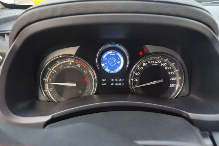 Used Isuzu mu-X 2020 1.9T Diesel Automatic 4x4 Enjoyment Edition 5 Seats China VI Standard Instrument Cluster