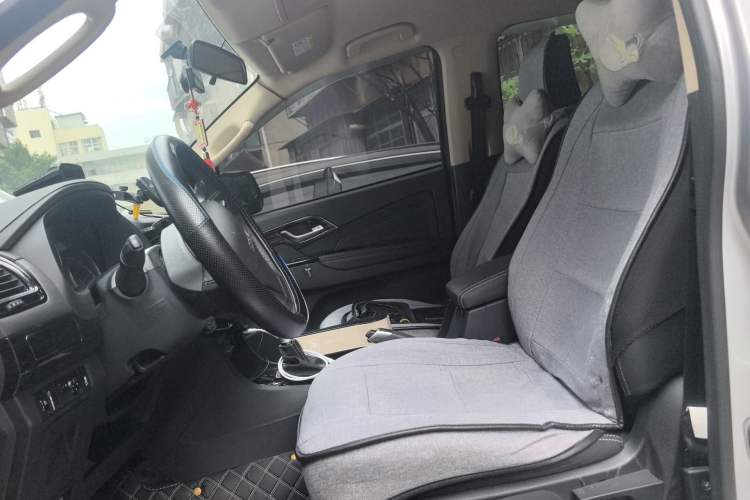 Used Isuzu mu-X 2020 1.9T Diesel Automatic 4x4 Jingyue Edition 5 Seats China VI Standard Left Front Seat