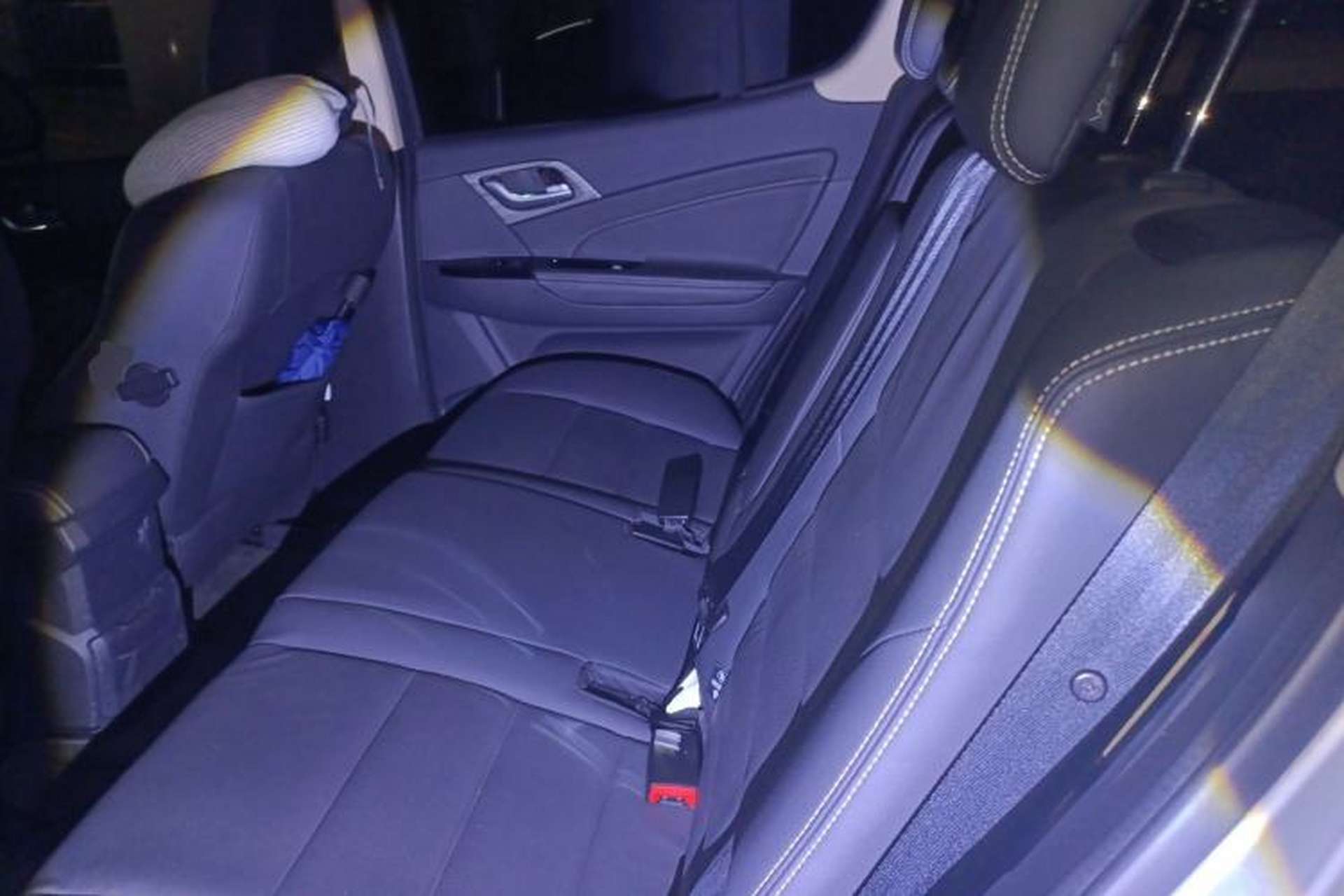 Used Isuzu mu-X 2020 1.9T Diesel Automatic 4x4 Enjoyment Edition 7 Seats China VI Standard Left Rear Seat