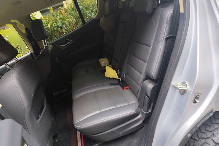 Used Isuzu mu-X 2020 1.9T Diesel Automatic 4x4 Enjoyment Edition 5 Seats China VI Standard Left Rear Seat