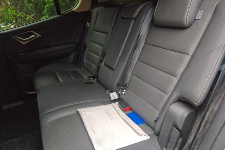Used Isuzu mu-X 2020 1.9T Diesel Automatic 4x4 Enjoyment Edition 5 Seats China VI Standard Left Rear Seat
