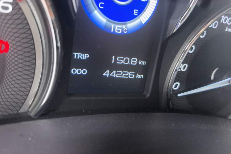 Used Isuzu mu-X 2020 1.9T Diesel Automatic 4x4 Jingyue Edition 5 Seats China VI Standard Odometer Close Up
