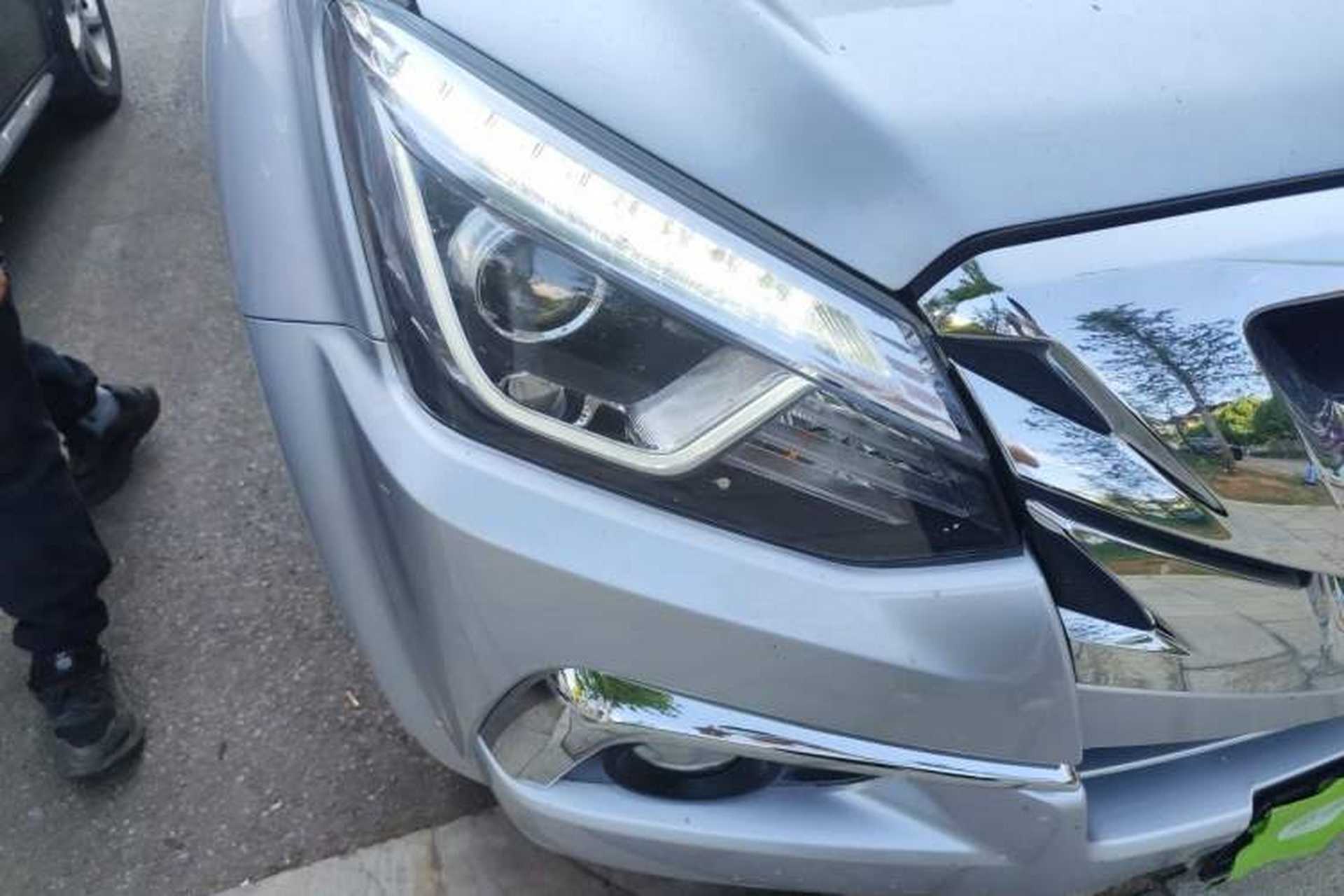 Used Isuzu mu-X 2020 1.9T Diesel Automatic 4x4 Enjoyment Edition 5 Seats China VI Standard Right Front Headlight