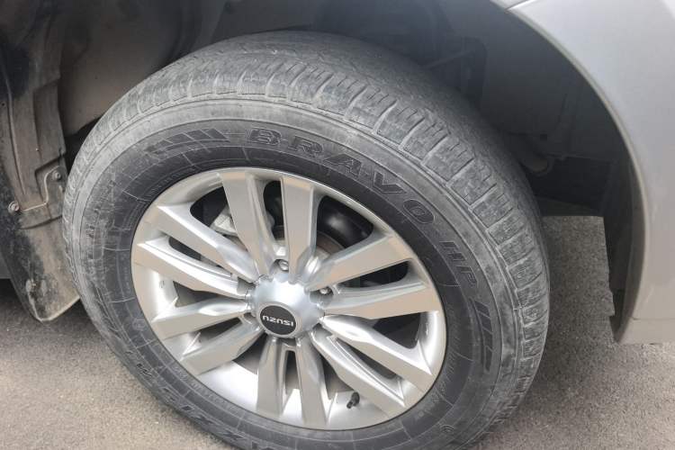Used Isuzu mu-X 2020 1.9T Diesel Automatic 4x4 Jingyue Edition 5 Seats China VI Standard Right Front Wheel Hub