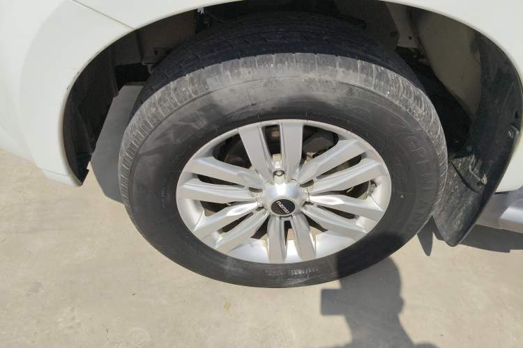 Used Isuzu mu-X 2020 1.9T Diesel Automatic 2WD Enjoyment Edition 5 Seats China VI Standard Exterior 4