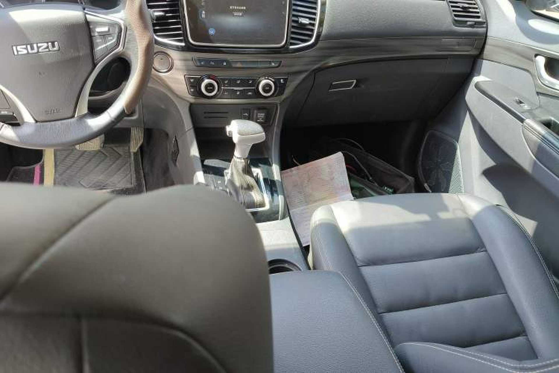 Used Isuzu mu-X 2020 1.9T Diesel Automatic 2WD Enjoyment Edition 5 Seats China VI Standard Gear Lever