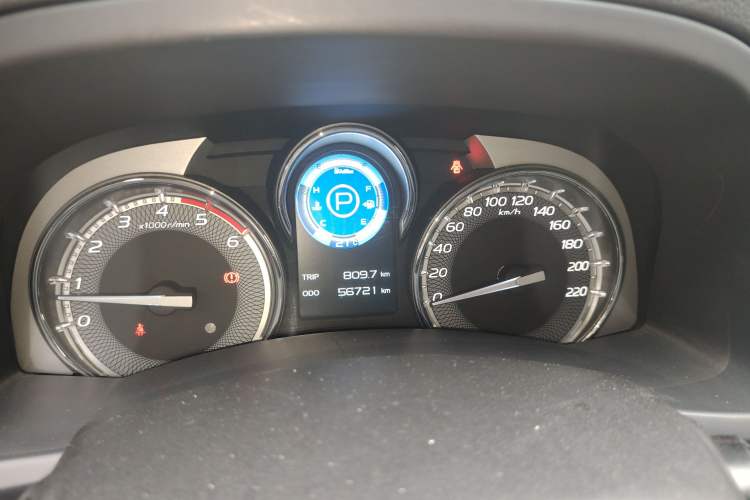 Used Isuzu mu-X 2020 1.9T Diesel Automatic 4x4 Enjoyment Edition 5 Seats China VI Standard Instrument Cluster