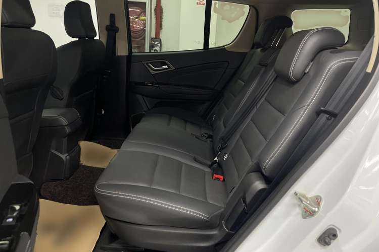 Used Isuzu mu-X 2020 1.9T Diesel Automatic 4x4 Enjoyment Edition 5 Seats China VI Standard Interior 5