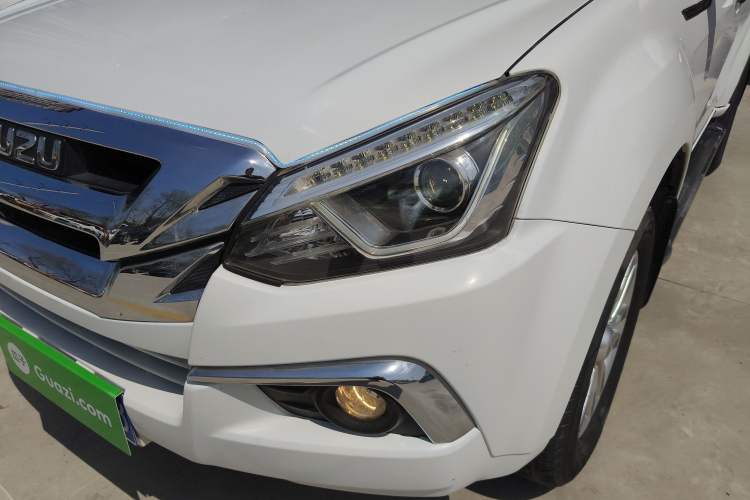 Used Isuzu mu-X 2020 1.9T Diesel Automatic 2WD Enjoyment Edition 5 Seats China VI Standard Left Front Headlight