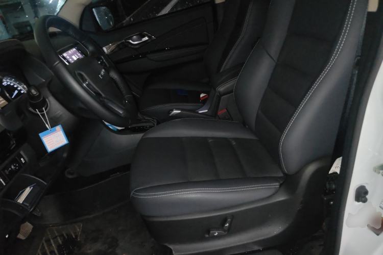 Used Isuzu mu-X 2020 1.9T Diesel Automatic 2WD Jingyue Edition 7 Seats China VI Standard Left Front Seat