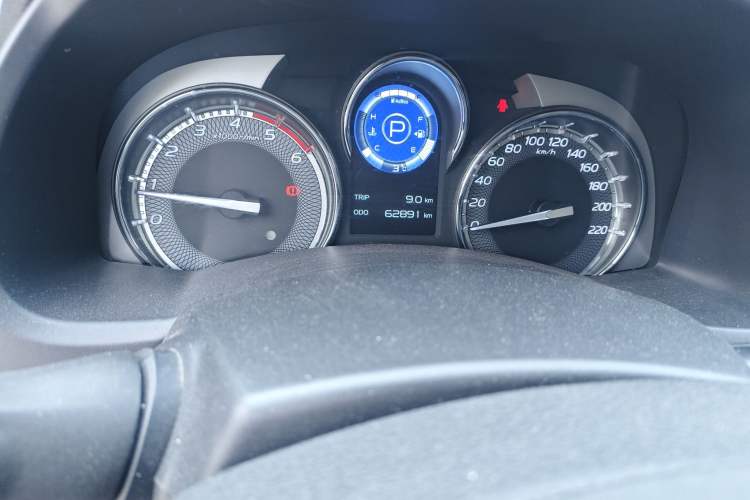 Used Isuzu mu-X 2020 1.9T Diesel Automatic 4x4 Enjoyment Edition 5 Seats China VI Standard Odometer Close Up