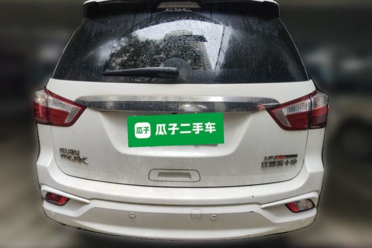 Used Isuzu mu-X 2020 1.9T Diesel Automatic 2WD Jingyue Edition 7 Seats China VI Standard Rear