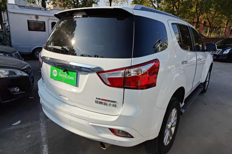 Used Isuzu mu-X 2020 1.9T Diesel Automatic 2WD Jingyue Edition 5 Seats China VI Standard Rear Right 45 Deg