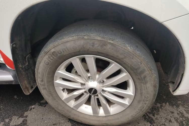 Used Isuzu mu-X 2020 1.9T Diesel Automatic 4x4 Enjoyment Edition 5 Seats China VI Standard Right Front Wheel Hub