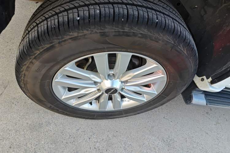 Used Isuzu mu-X 2020 1.9T Diesel Automatic 2WD Jingyue Edition 5 Seats China VI Standard Right Rear Wheel Hub