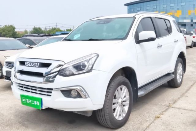 Used Isuzu mu-X 2022 2.0T Gasoline Automatic 4WD Jingyue Trim with 5 Seats