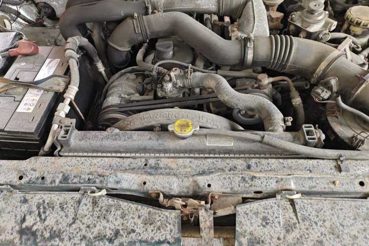 Used Isuzu Pickup 2009 3.0T Two-Wheel Drive Base-Model Pickup Truck 4KH1-TC1 Engine Bay