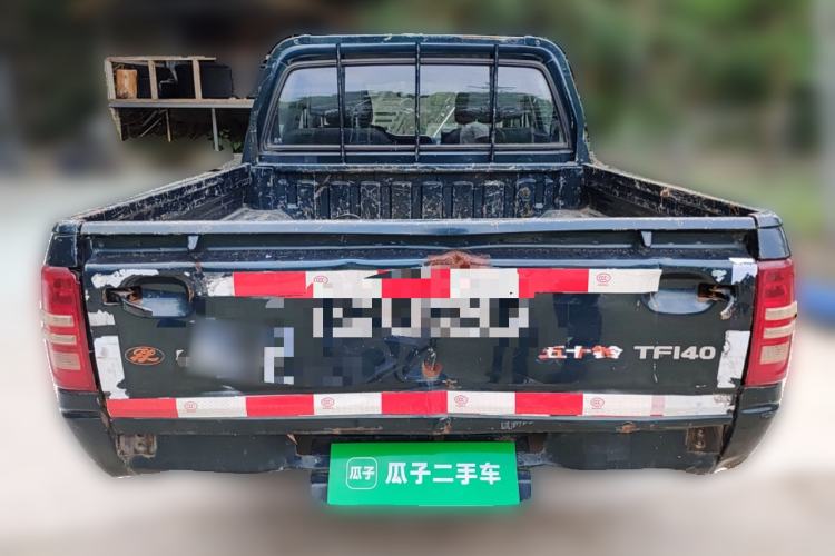 Used Isuzu Pickup 2009 2.8T Two-Wheel-Drive Base Pickup Truck with 4JB1-TCT Engine Rear