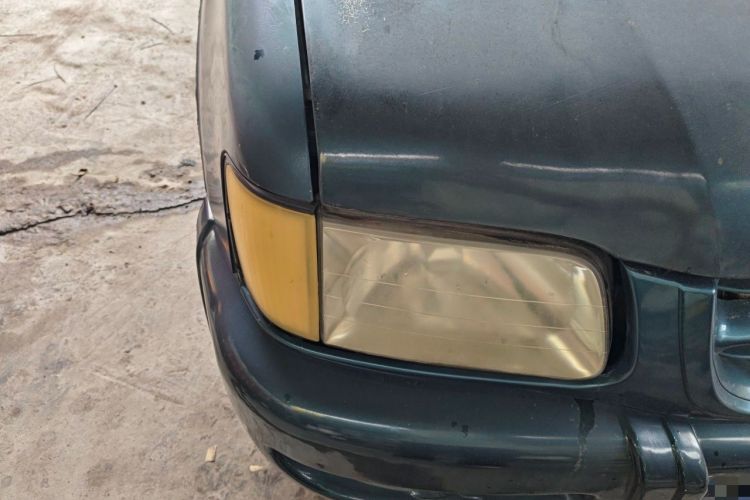 Used Isuzu Pickup 2009 3.0T Two-Wheel Drive Base-Model Pickup Truck 4KH1-TC1 Right Front Headlight