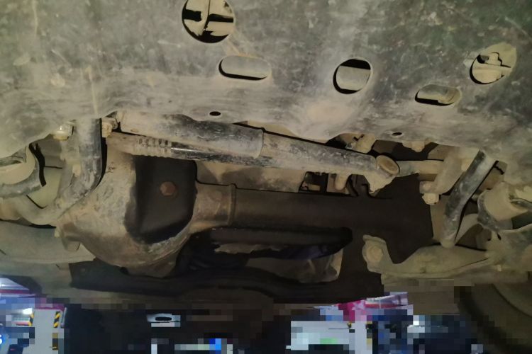 Used Isuzu Pickup 2009 2.8T 4WD Base Model Van 4JB1-TCT Chassis Front