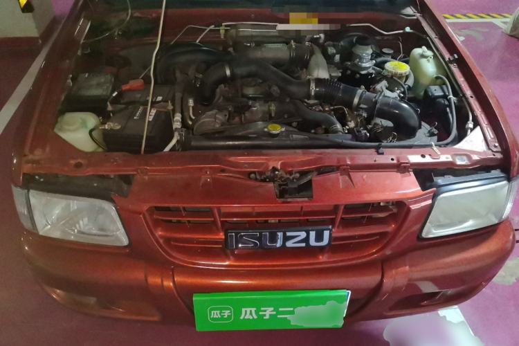 Used Isuzu Pickup 2009 2.8T 4WD Base Model Van 4JB1-TCT Engine Bay