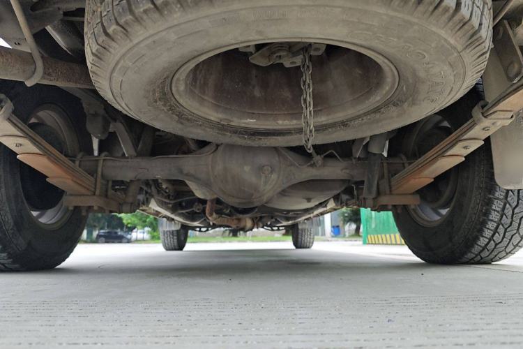Used Isuzu Pickup 2009 2.8T Two-Wheel-Drive Base Van 4JB1-TCT Chassis Rear