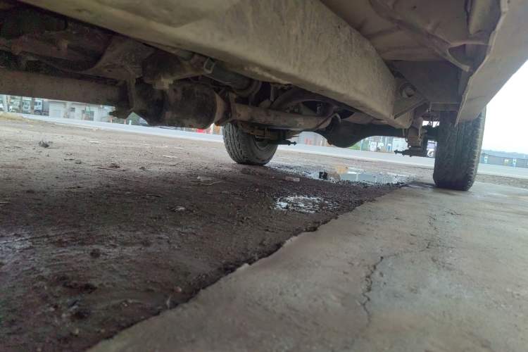 Used Isuzu Pickup 2015 2.8T Two-Wheel Drive 4JB1CT Chassis Front Left