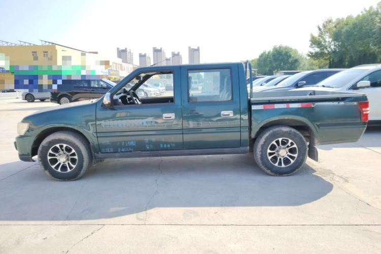 Used Isuzu Pickup 2015 2.8T Two-Wheel Drive 4JB1CT Exterior 3