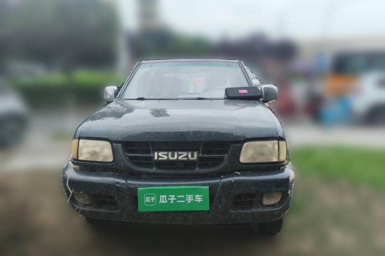 Used Isuzu Pickup 2015 2.8T Four-Wheel Drive 4JB1CT Front