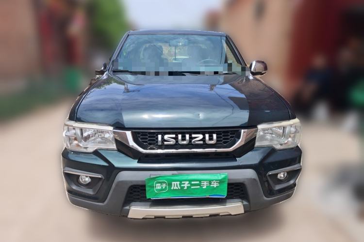 Used Isuzu Pickup 2015 3.0T Four-Wheel Drive 4KH1CT Front