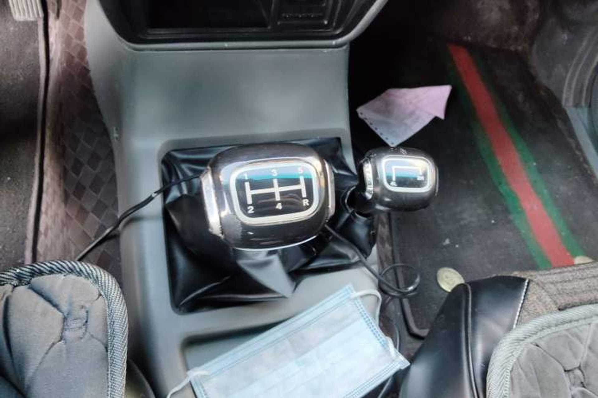 Used Isuzu Pickup 2015 2.8T Four-Wheel Drive 4JB1CT Gear Lever