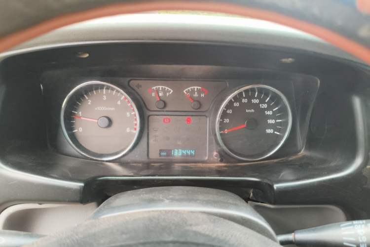 Used Isuzu Pickup 2015 2.8T Four-Wheel Drive 4JB1CT Instrument Cluster