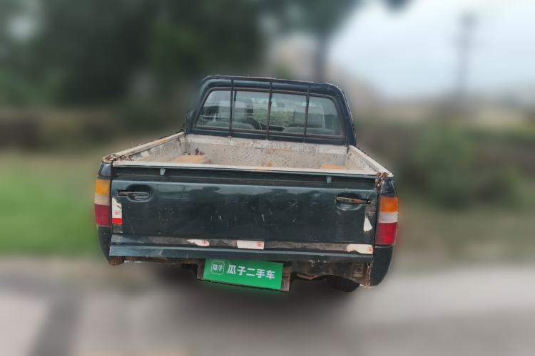 Used Isuzu Pickup 2015 2.8T Four-Wheel Drive 4JB1CT Rear