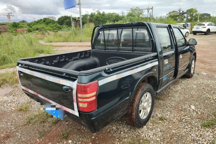 Used Isuzu Pickup 2015 2.8T Two-Wheel Drive 4JB1CT Rear Right 45 Deg