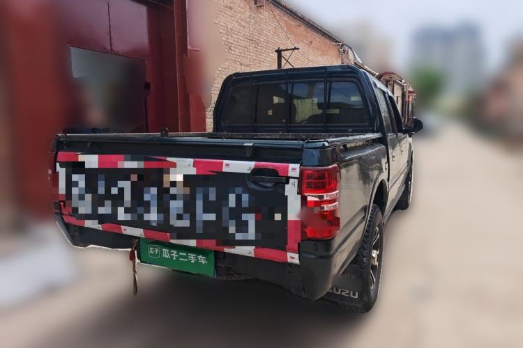 Used Isuzu Pickup 2015 3.0T Four-Wheel Drive 4KH1CT Rear Right 45 Deg