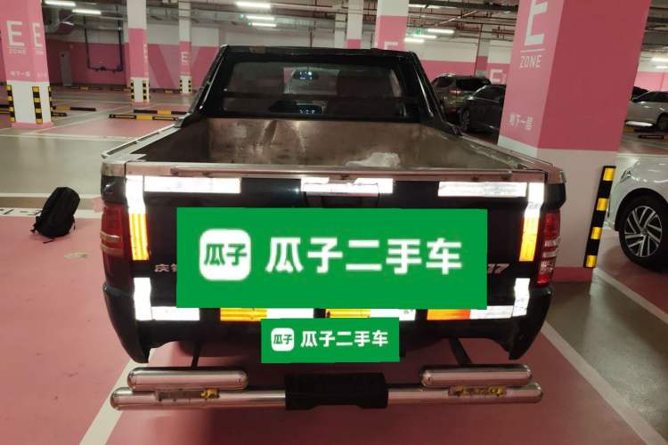 Used Isuzu Pickup 2015 3.0T Two-Wheel Drive 4KH1CT Rear
