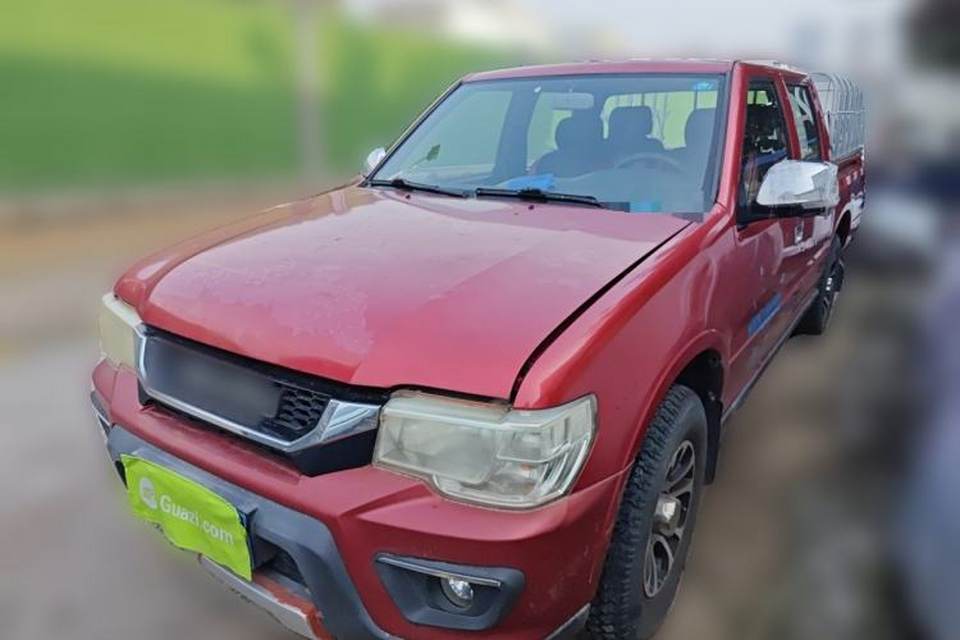 Isuzu Pickup 2015