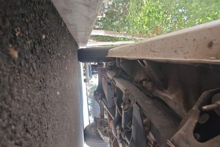 Used Isuzu Pickup  Chassis Front Right