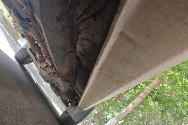 Used Isuzu Pickup  Chassis Rear Right