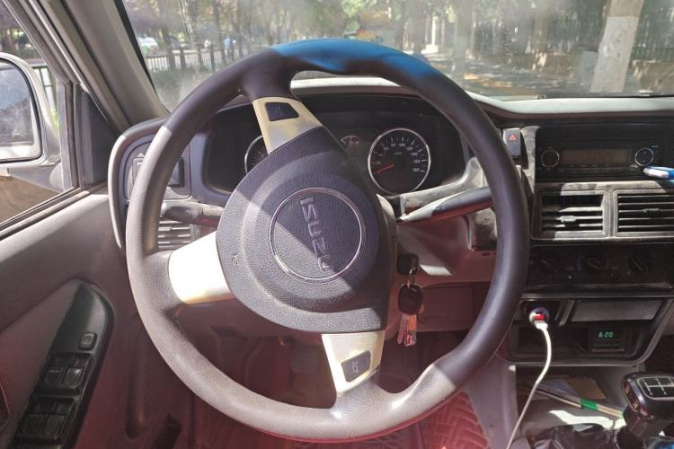 Used Isuzu Pickup  Steering Wheel